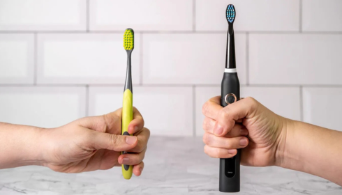 Choosing a Toothbrush: Manual vs Electric and What Actually Matters for Clean Teeth